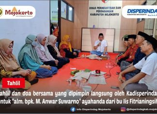 Tahlil dan doa bersama yang dipimpin langsung oleh Kadisperindag Bpk. M. Iwan Abdillah untuk “alm. bpk. M. Anwar Suwarno” ayahanda dari bu Iis Fitrianingsih