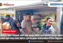 Operasi Pasar menjadi salah satu upaya dalam menstabilkan harga bahan pokok agar tetap stabil, operasi pasar dilaksanakan di Pasar Bagusan